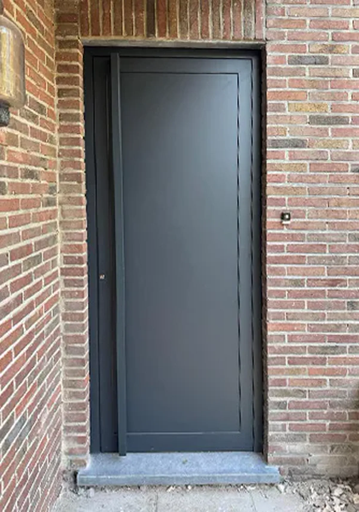 Aluminium voordeur in antraciet